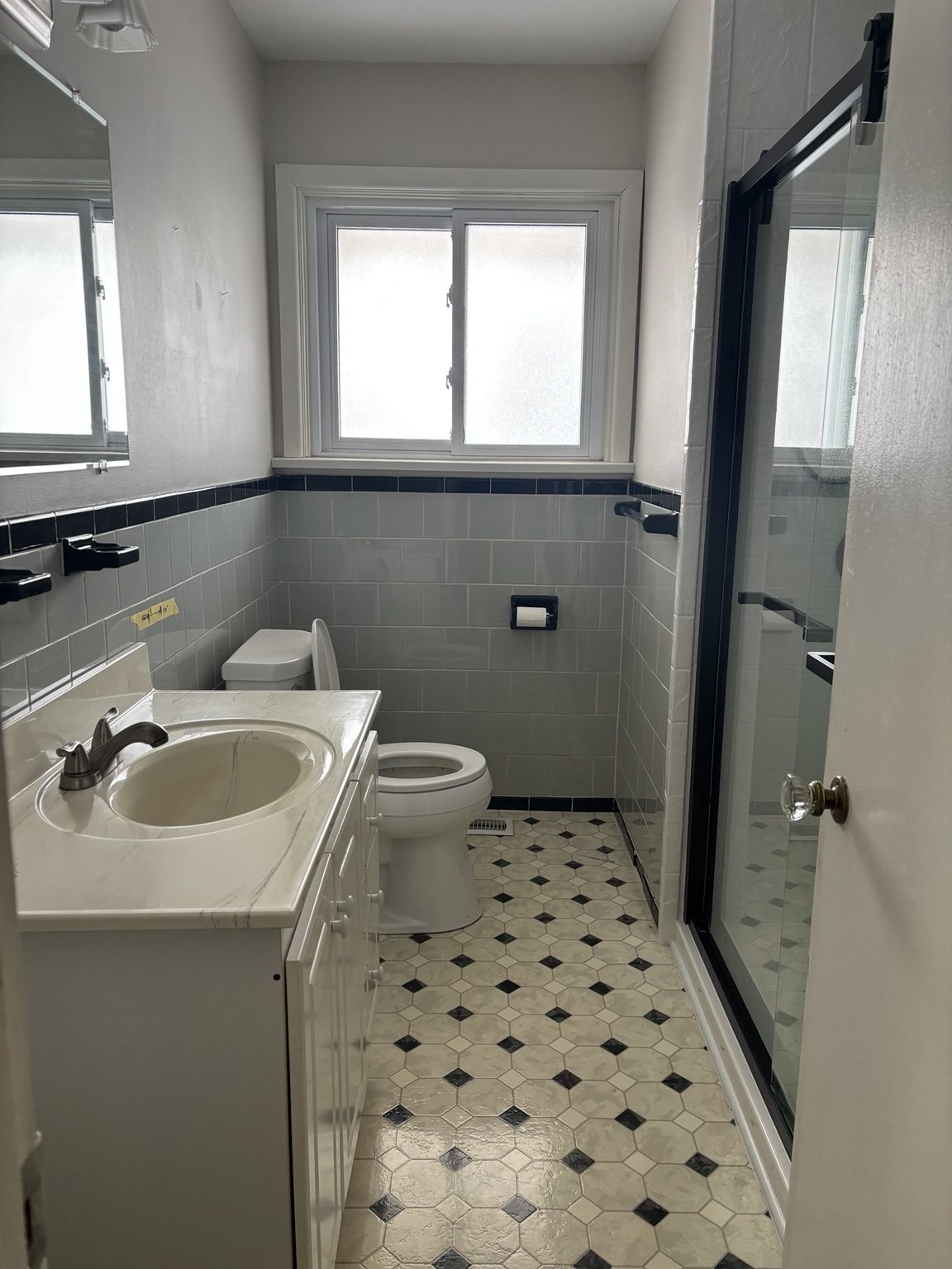 Bathroom before renovation